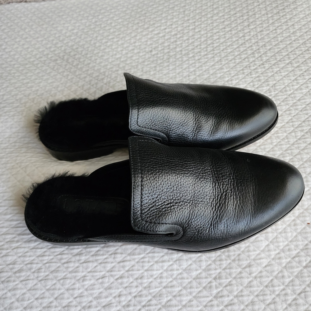 1.STATE Black Fur-Trimmed Shoes - Picture 2 of 4